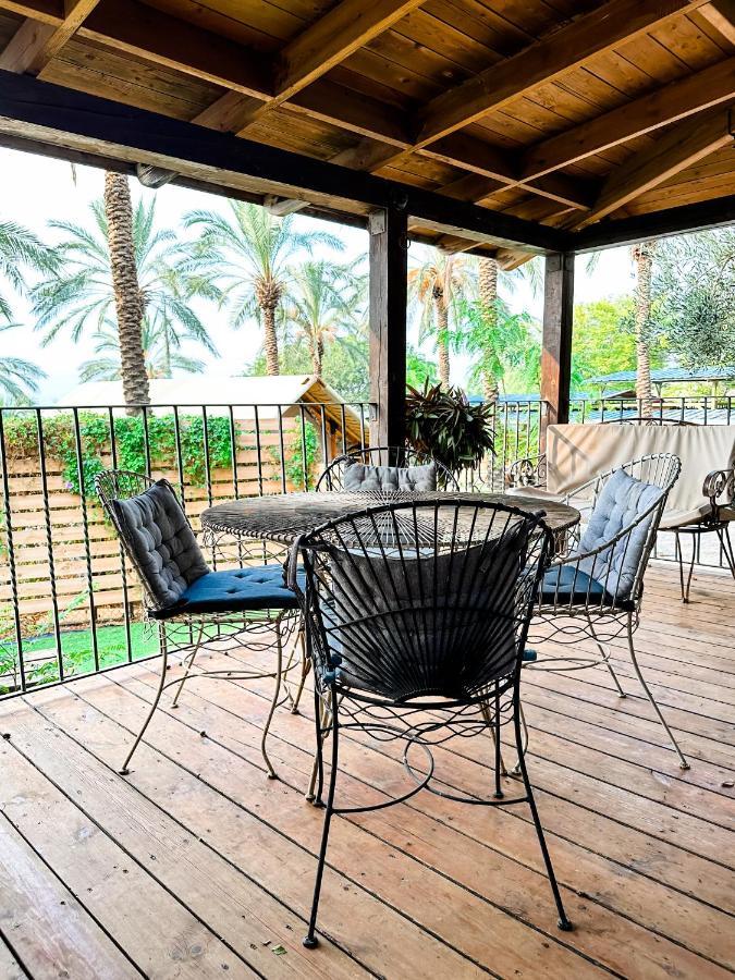 Crimson View Villa Ramot Bagian luar foto