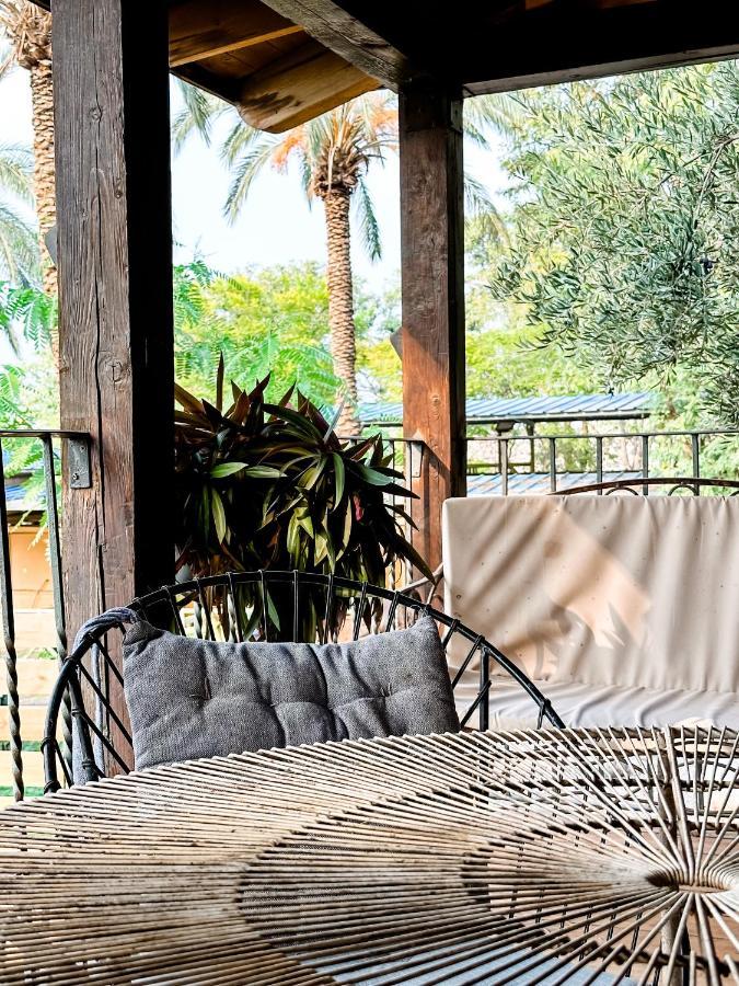 Crimson View Villa Ramot Bagian luar foto